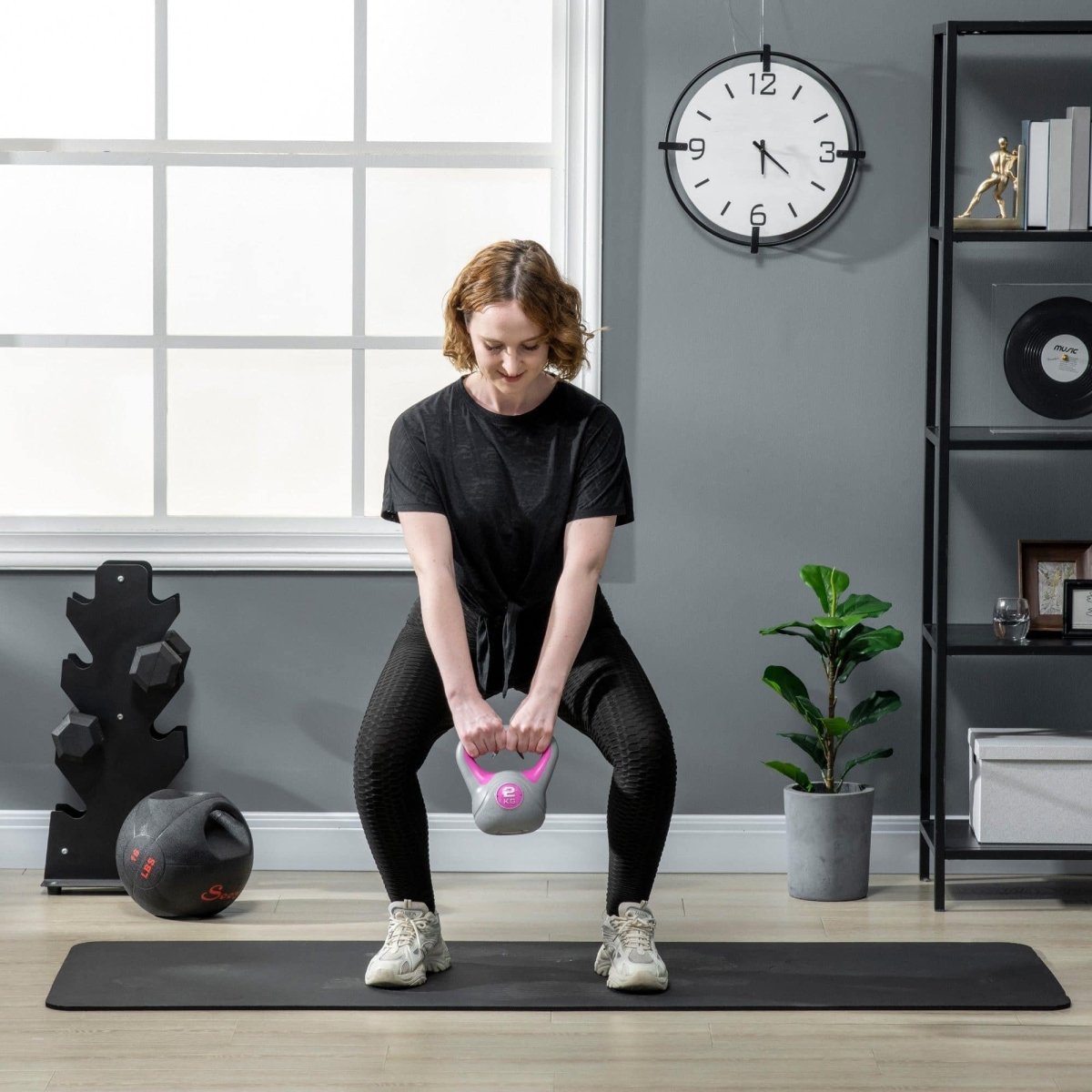 SPORTNOW Kettlebell, 2kg Kettle Bells With Handle For Home Gym Weight Lifting And Strength Training, Pink And Grey - NashPull